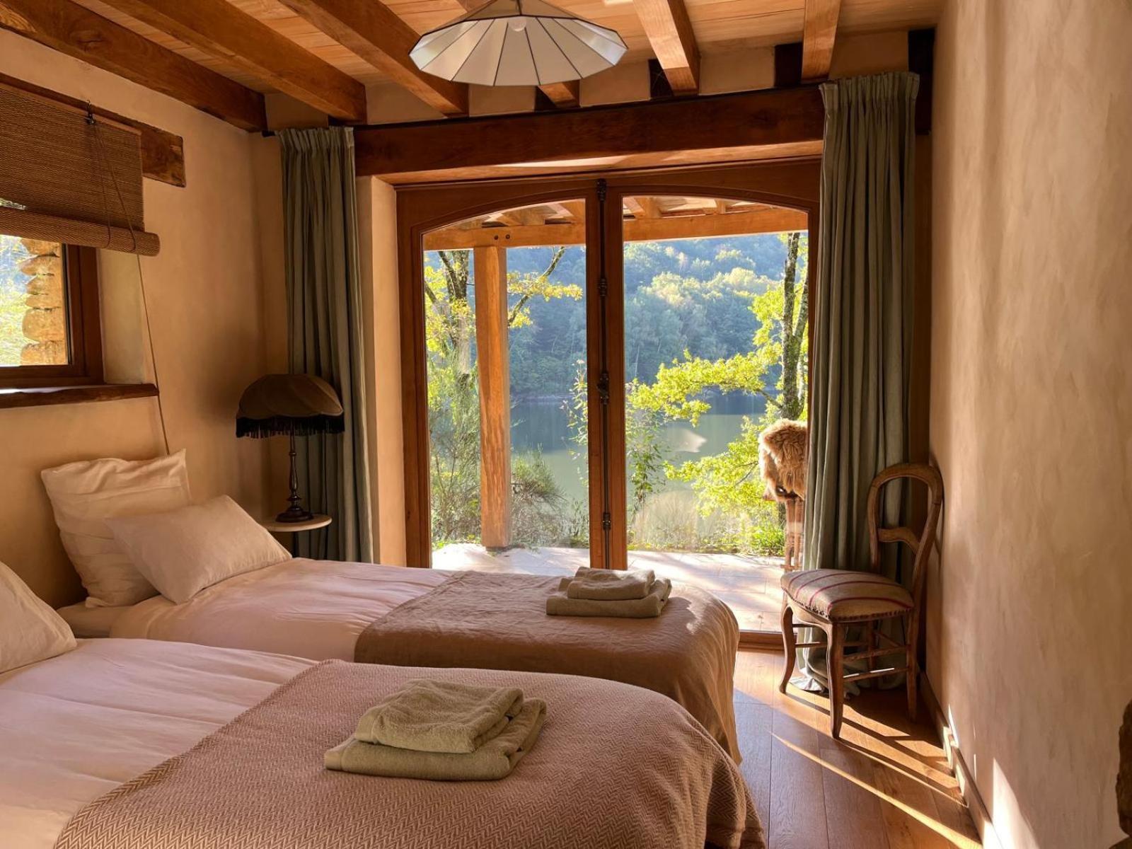 Lake House I // Alauzet Ecolodge + Nature spa Castelnau-de-Mandailles Buitenkant foto